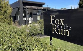Fox On The Run - Motel Kilmore